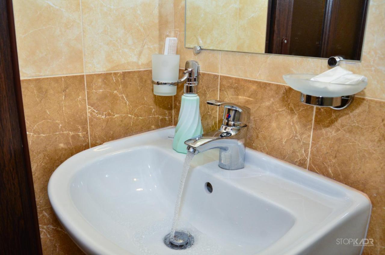 Asour Hotel Goris Dış mekan fotoğraf