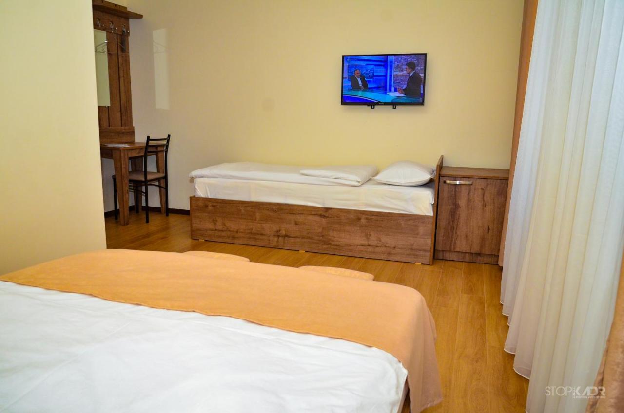 Asour Hotel Goris Dış mekan fotoğraf