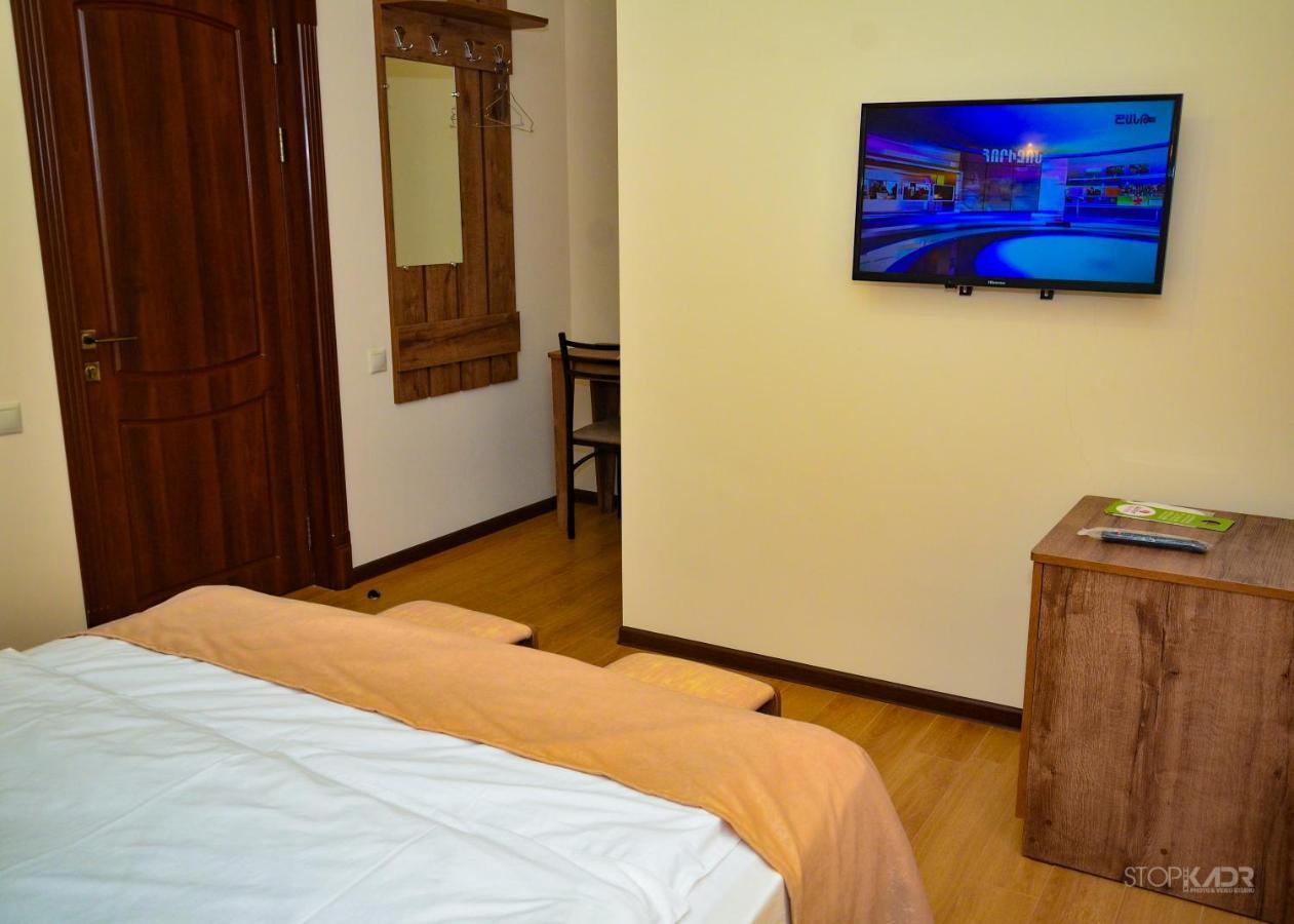 Asour Hotel Goris Dış mekan fotoğraf